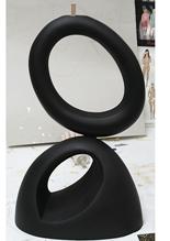 Anya Hindmarch Handbag stand Christmas 09 form 3