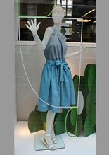 Cos Regent Street Universal Mannequin Frame6