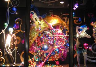 Harvey Nichols Christmas 09 Frame 7