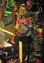 harvey Nichols Christmas Window 2010 5