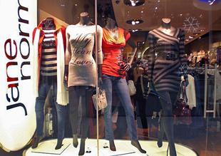 Jane Norman New Westfield shop Mannequin1