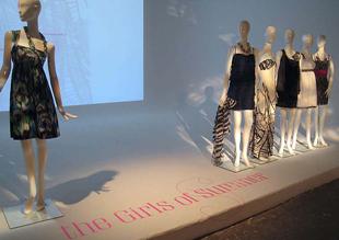 Loft Solar Mannequins Frame 13