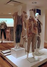 Loft Solar Mannequins Frame 9