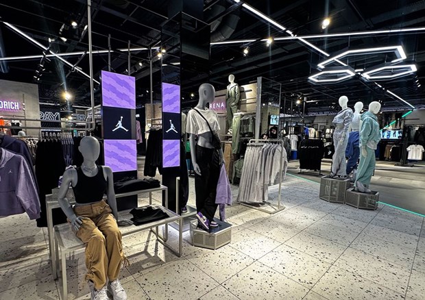 FootAsylum Bespoke Mannequins_9