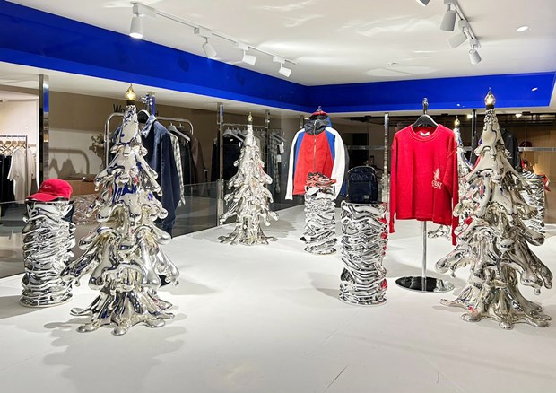 Harvey_Nichols_Christmas_25_Photo_2