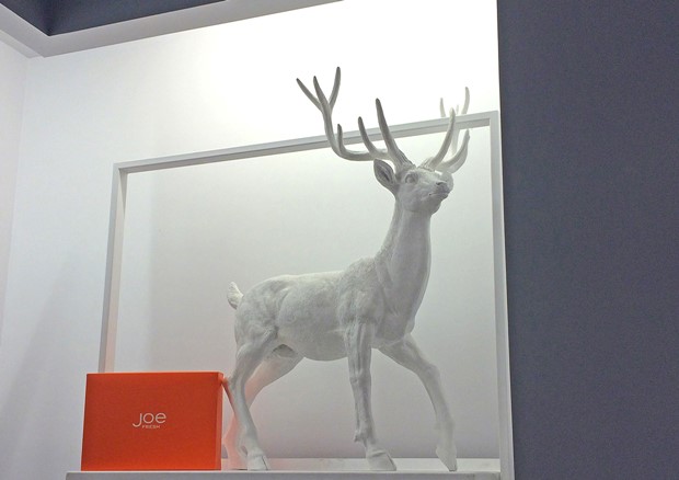 Joe Fresh Christmas Universal Display Frame 4