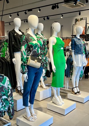 New Look Bespoke Mannequin_Photo_1