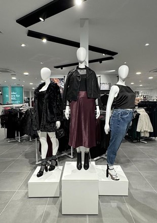 New Look Bespoke Mannequin_Photo_2