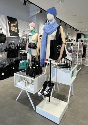 New Look Bespoke Mannequin_Photo_6