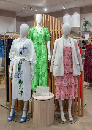 Phase Eight_Bespoke Mannequins_Photo_3