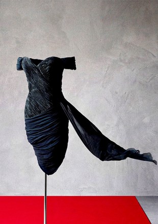 Sotheby's Princess Diana The Revenge Dress